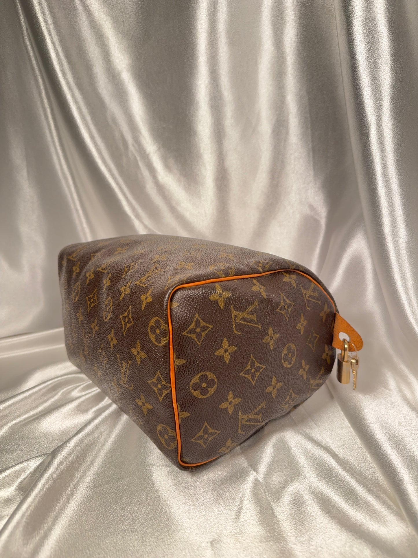 Louis Vuitton Speedy 25