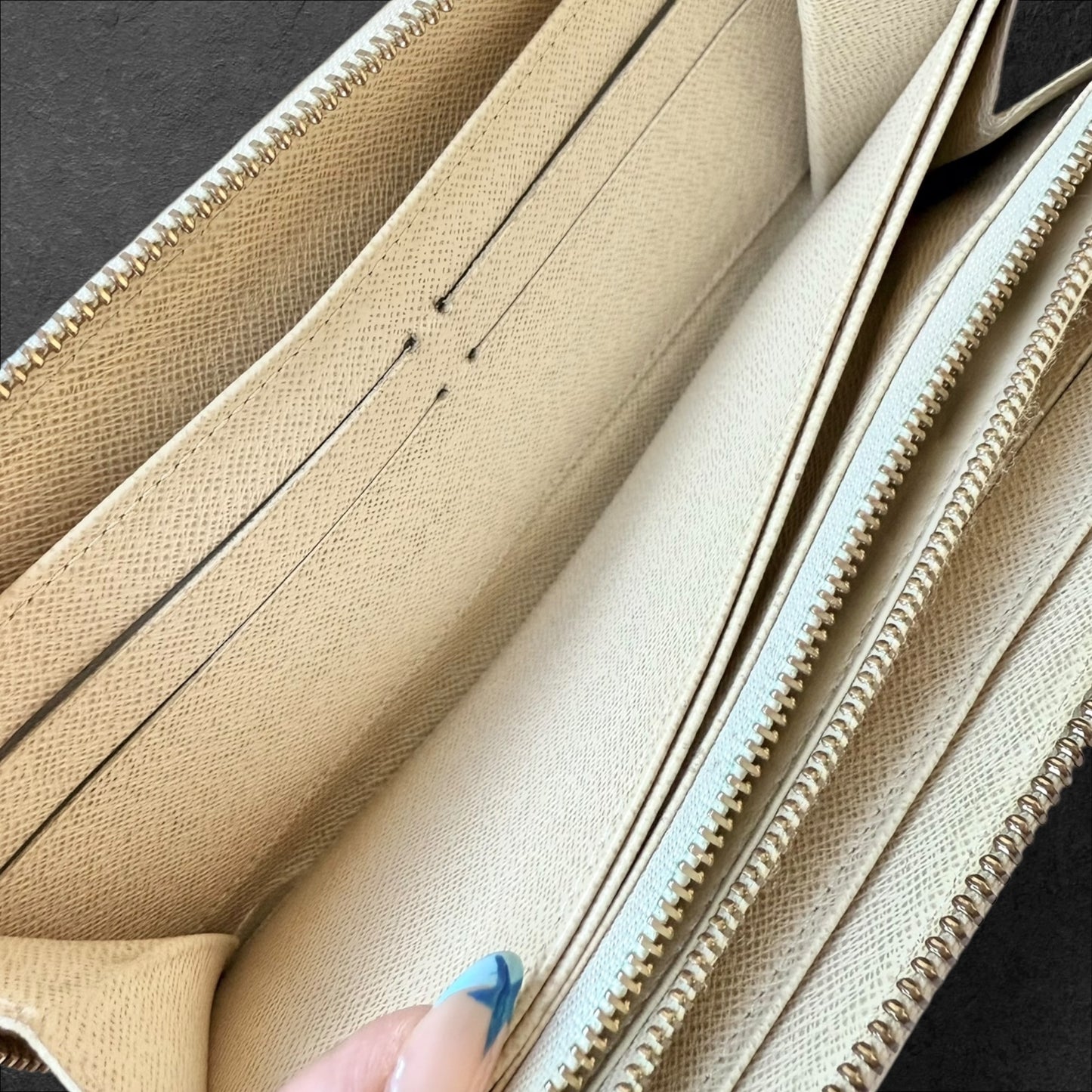 Louis Vuitton Damier Azur Zippy Wallet