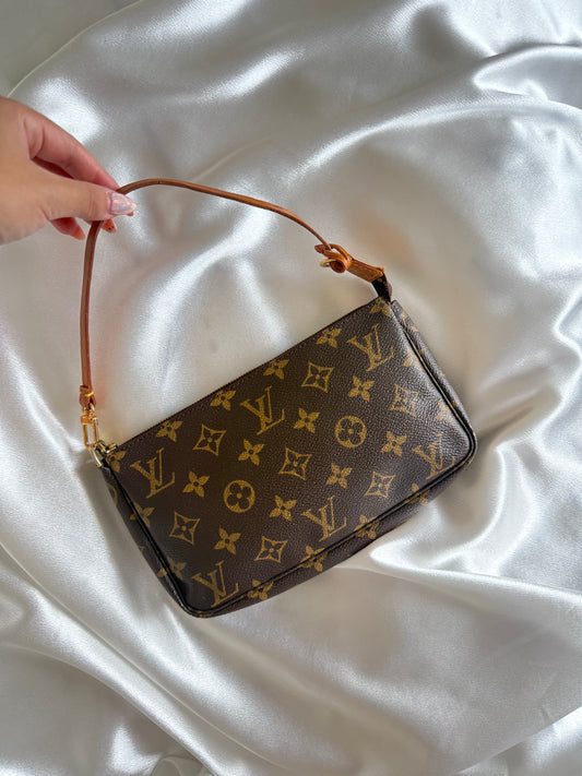 Louis Vuitton Monogram Pochette Accessoires