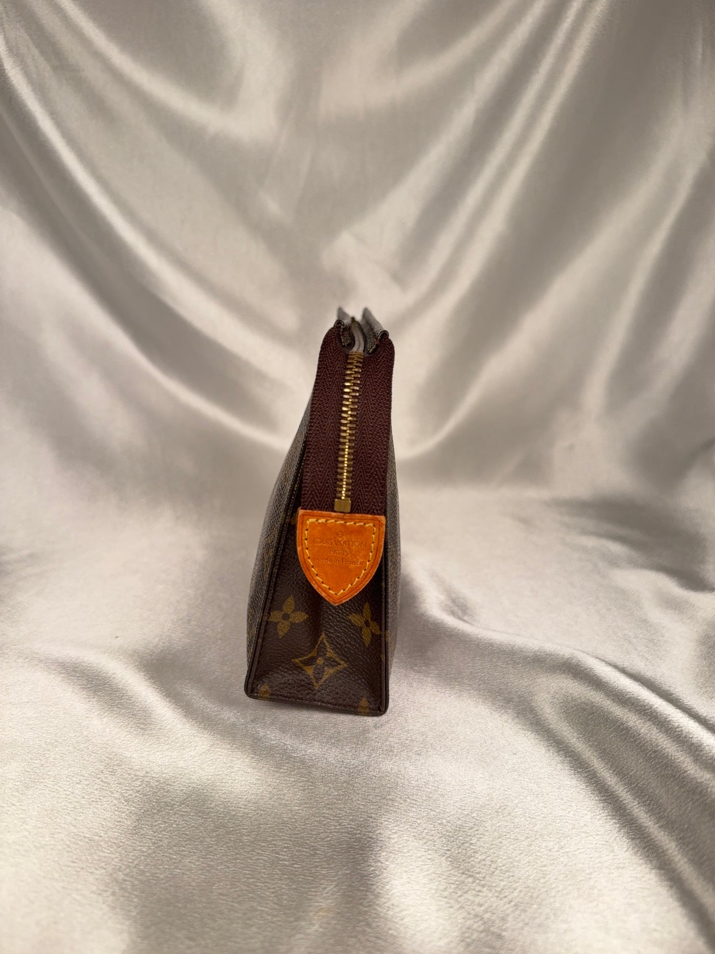 Louis Vuitton toilette 19