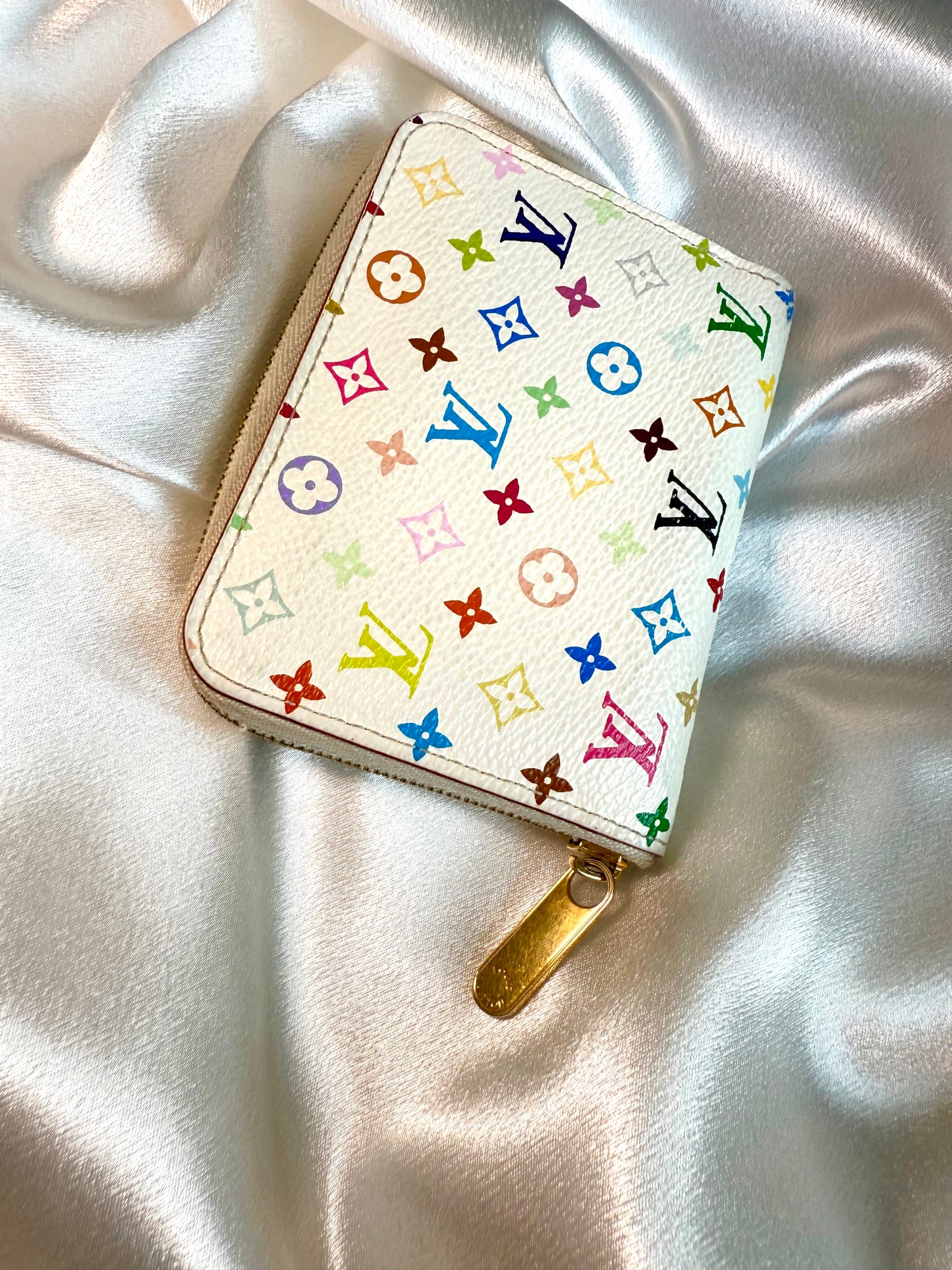 Louis Vuitton multicolor zippy wallet