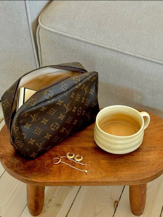Louis Vuitton Trouss 23 cosmetic pouch