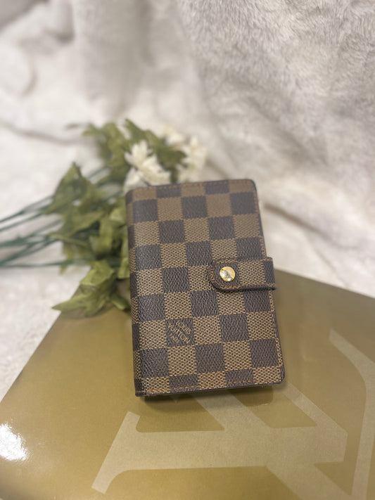 Pre-Owned Louis Vuitton French Purse Wallet 