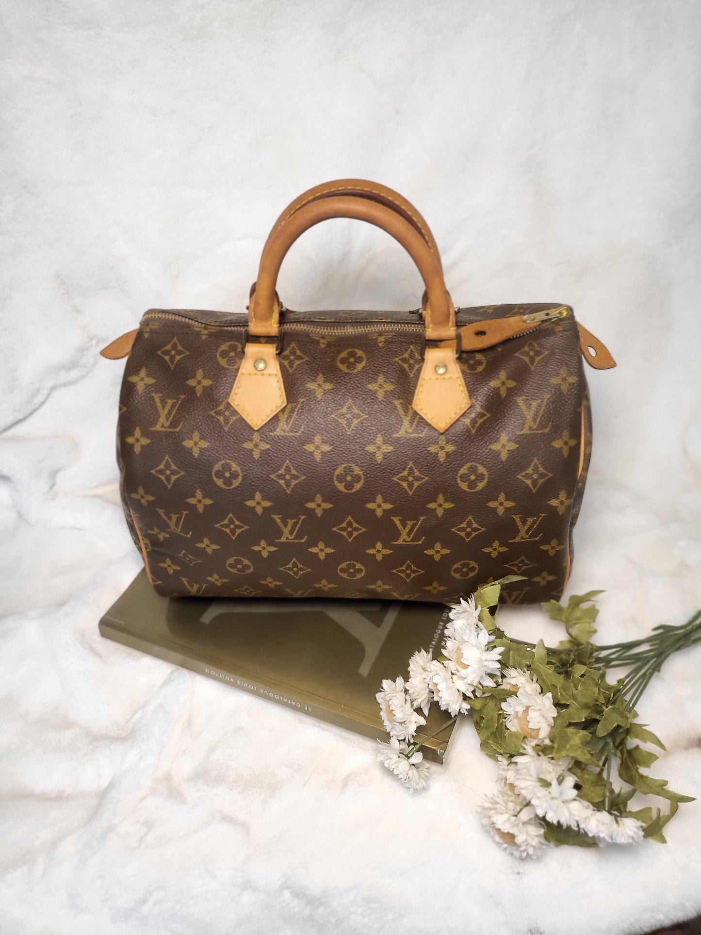Authentic pre-owned Louis Vuitton speedy 30
