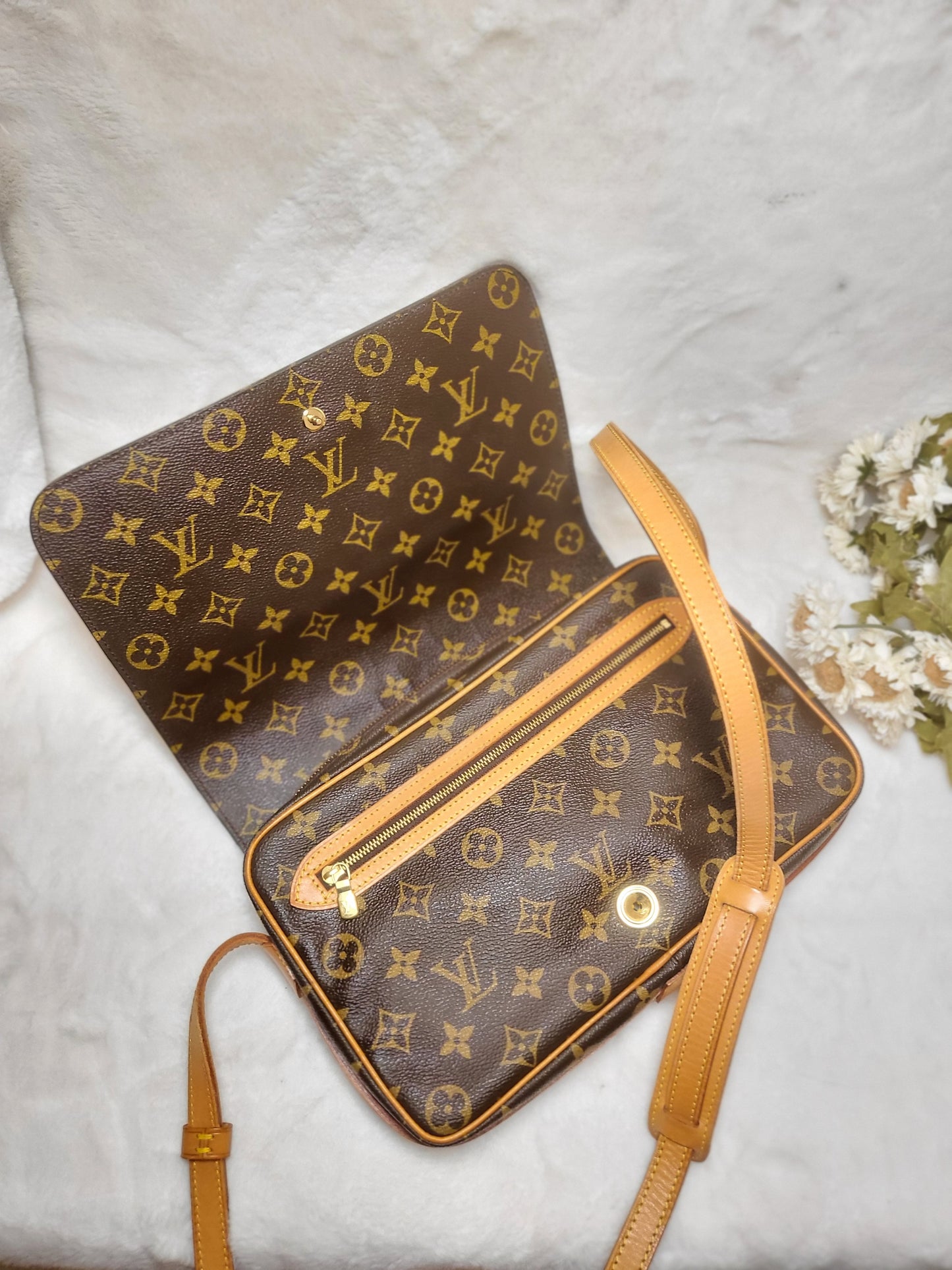 Authentic pre-owned Louis Vuitton Saint Germain