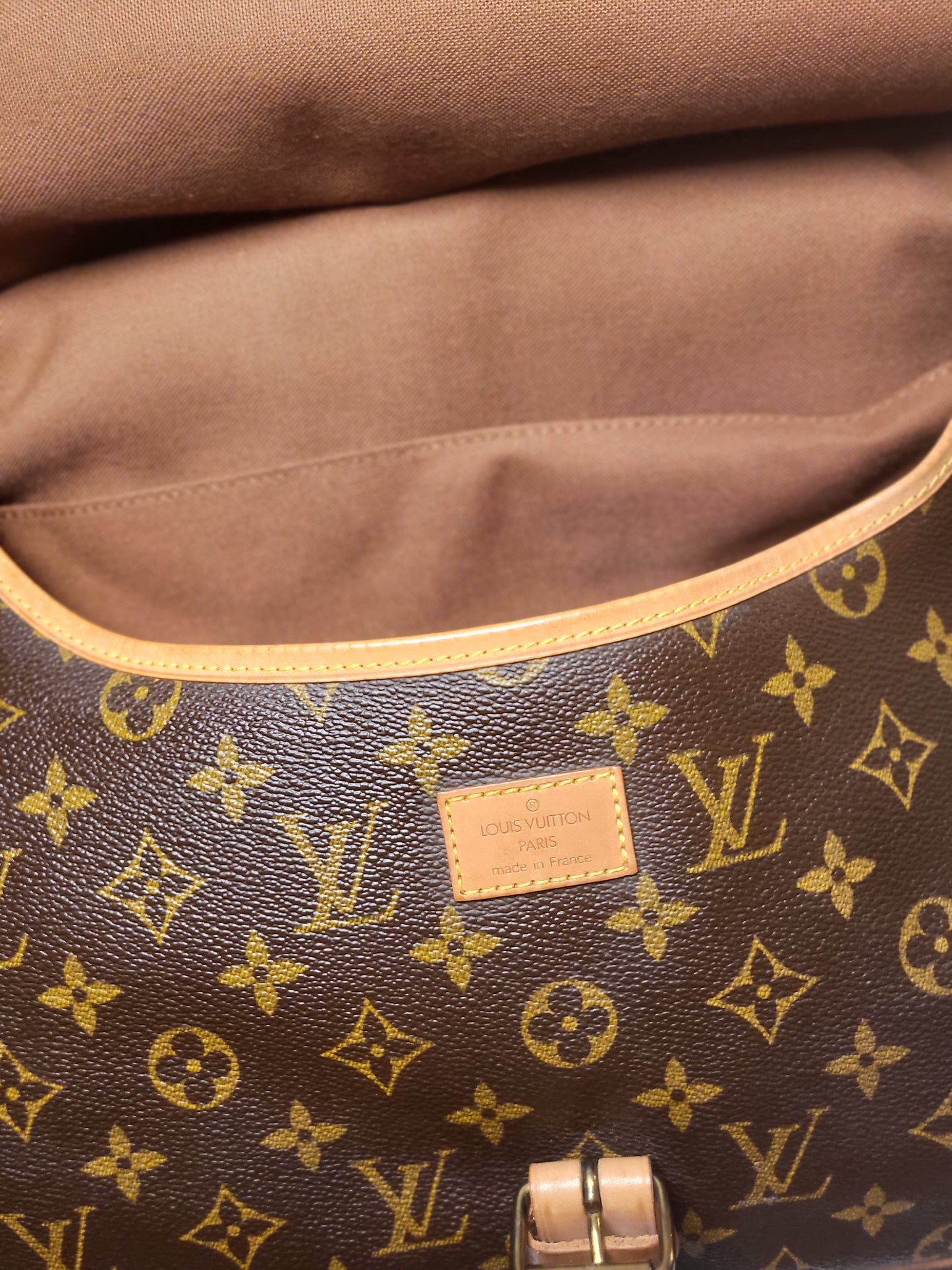 Authentic pre-owned Louis Vuitton Saumur 35 crossbody shoulder bag