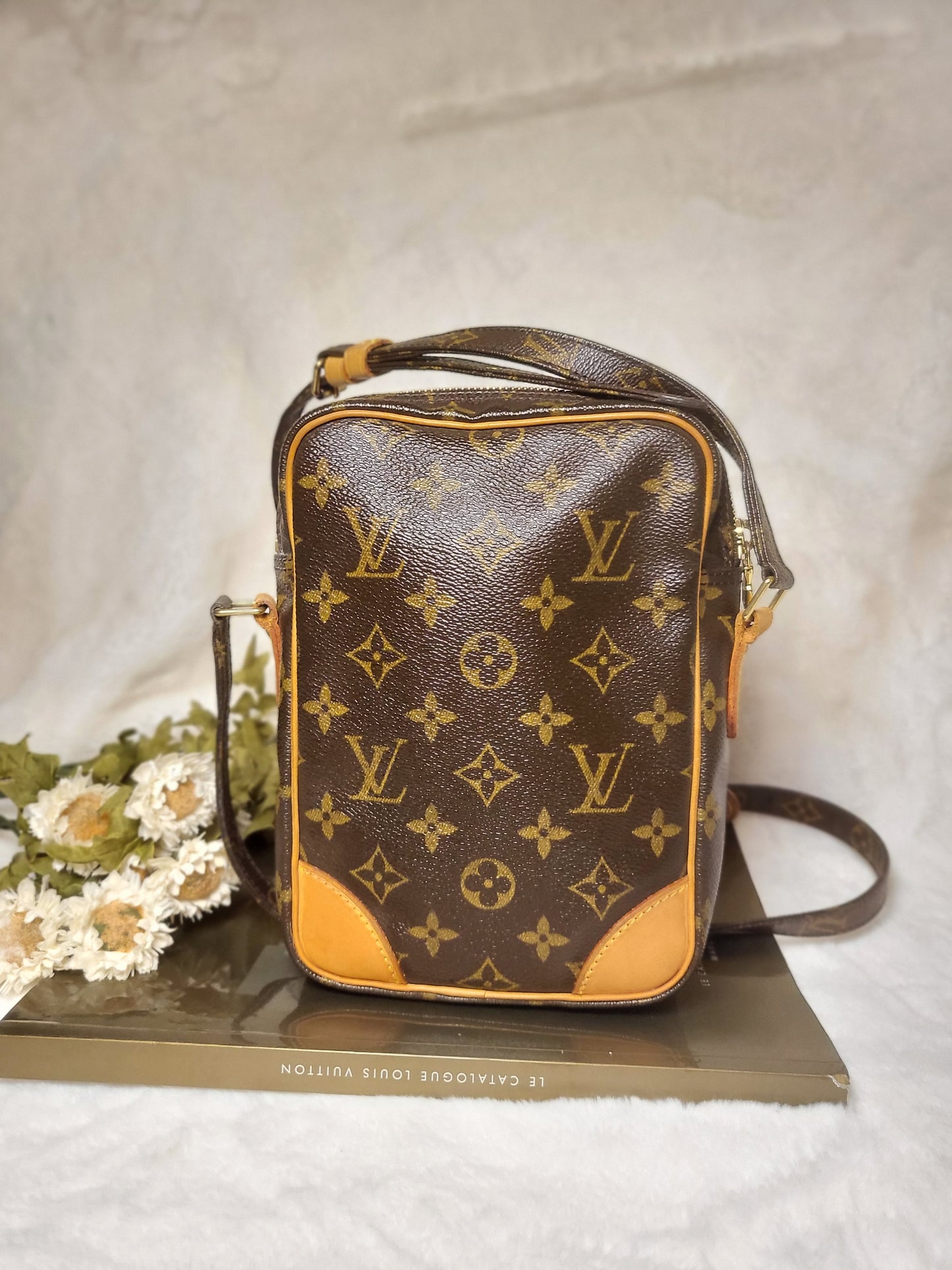 Authentic pre-owned Louis Vuitton Amazone pm crossbody shoulder bag