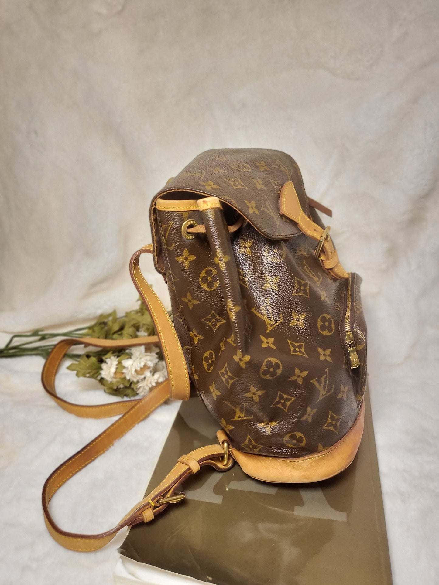 Authentic pre-owned Louis Vuitton Montsouris mm backpack