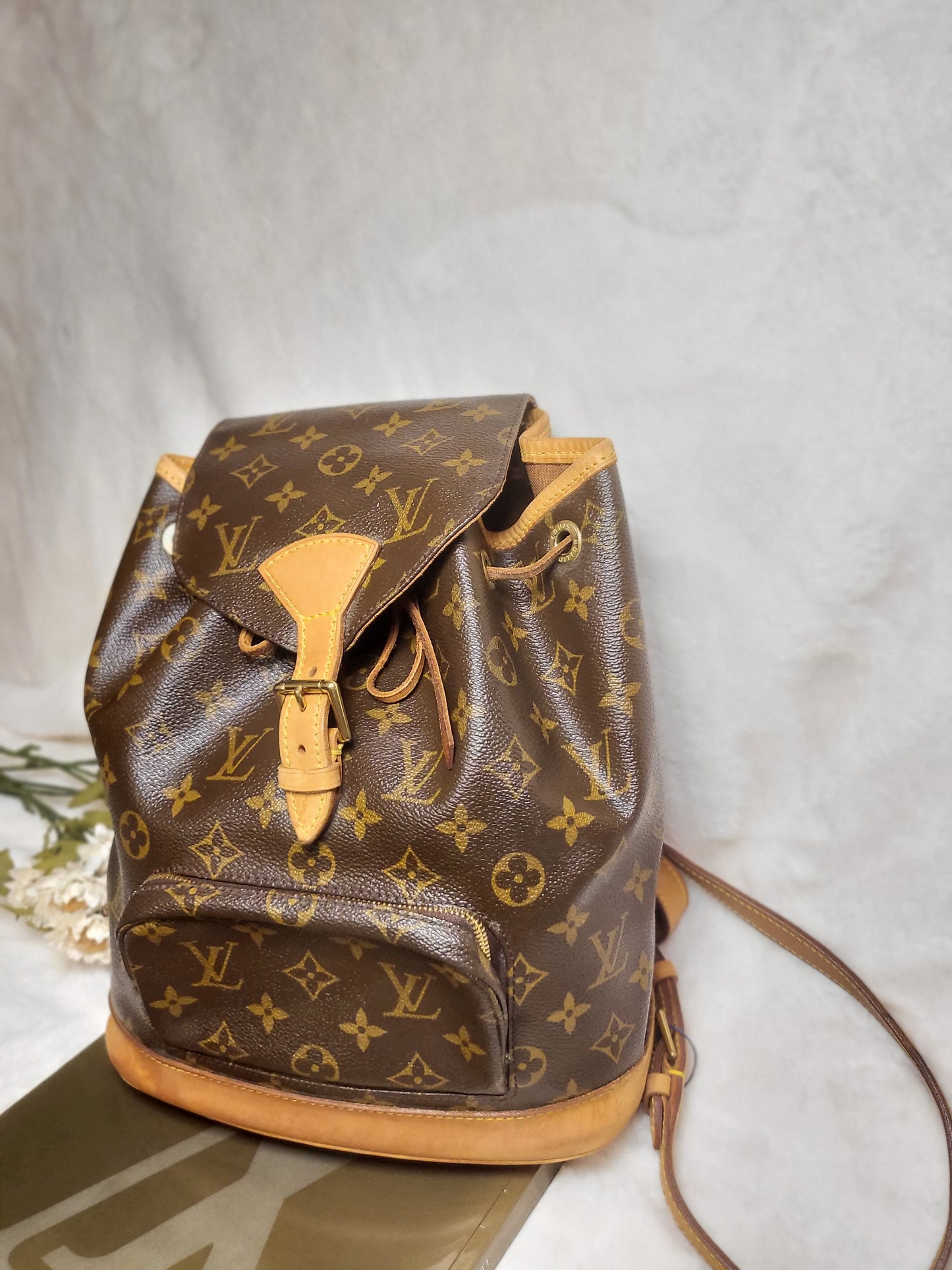 Authentic pre-owned Louis Vuitton Montsouris mm backpack