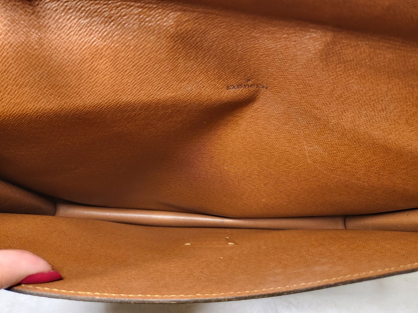 Authentic pre-owned Louis Vuitton serviette conseiller clutch