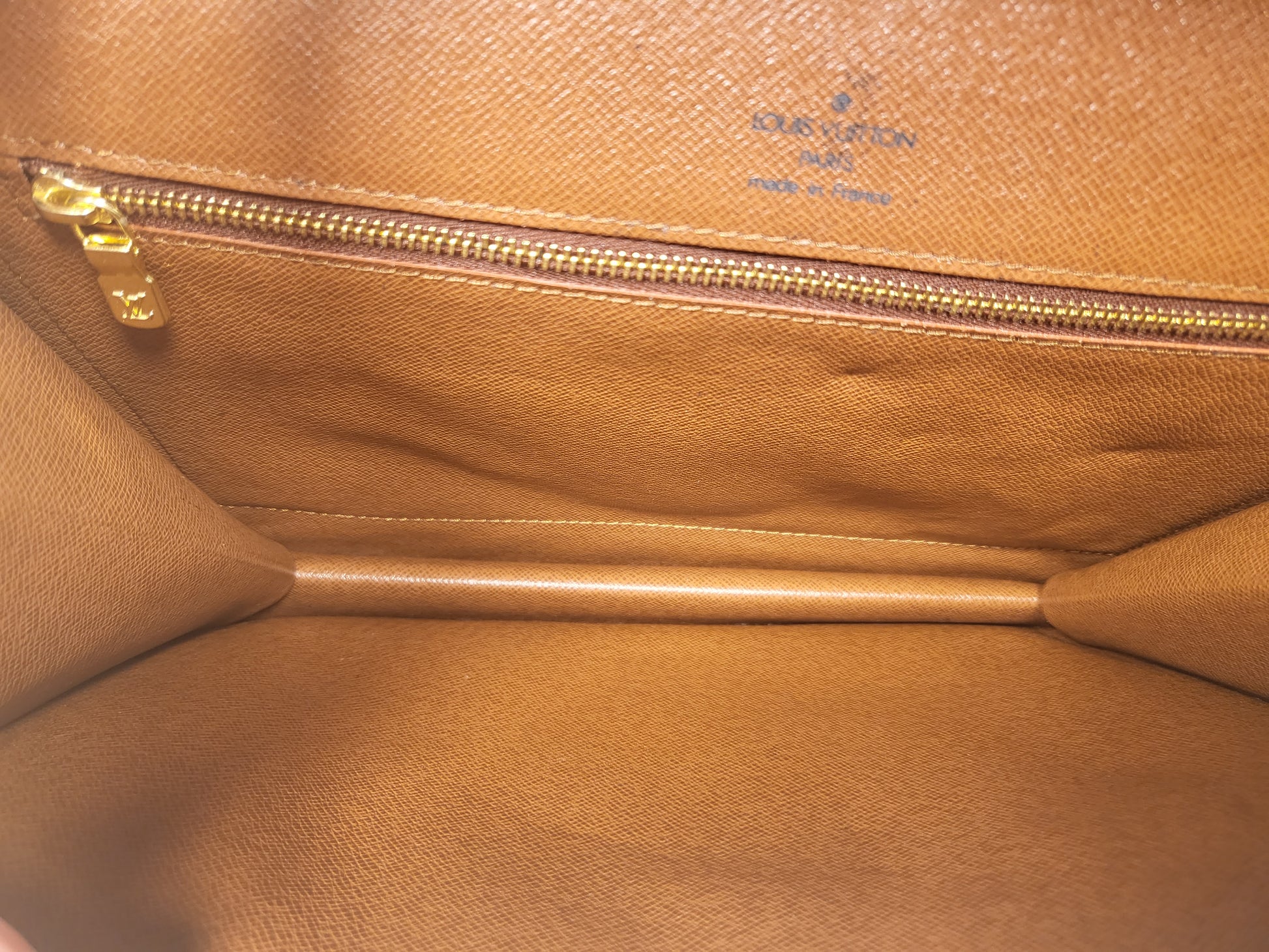 Authentic pre-owned Louis Vuitton Monceau 28 crossbody shoulder bag –  Little Bean Vintage