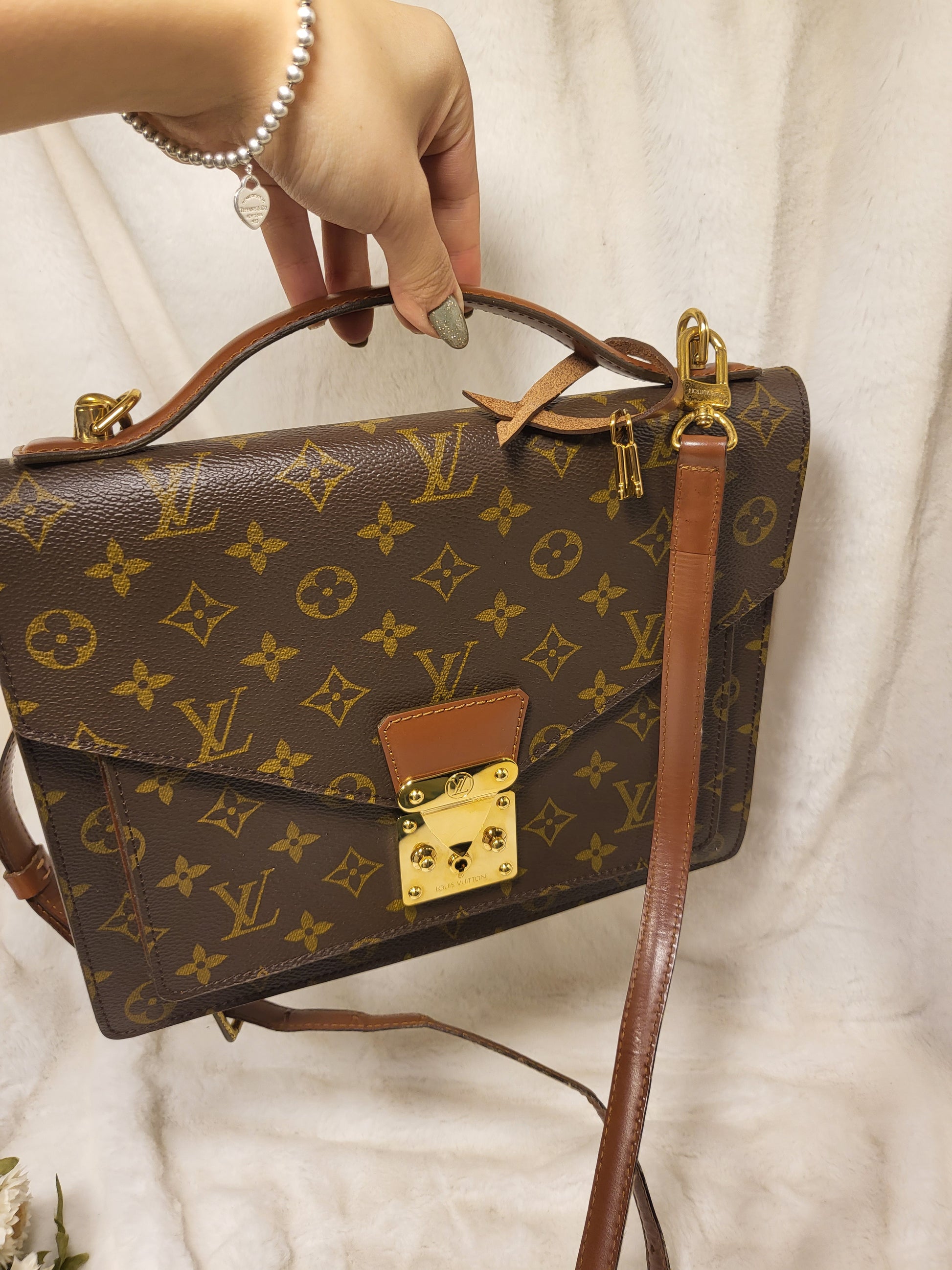 Louis Vuitton, Bags, Very Rarebeautiful Vintage Authentic Lv Monceau 28  Crossbodyshoulder Monogram