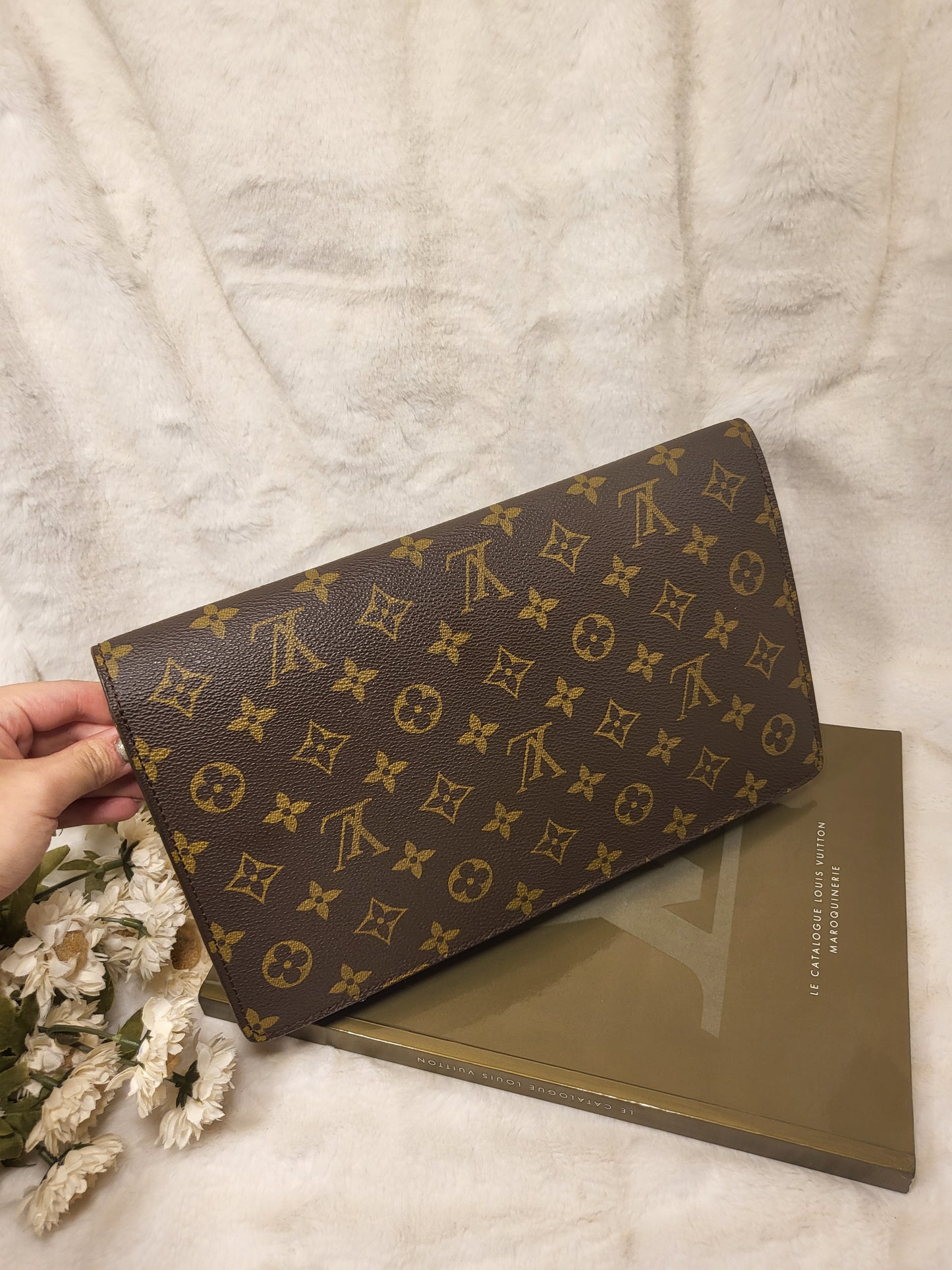 Authentic pre-owned Louis Vuitton chaillot clutch