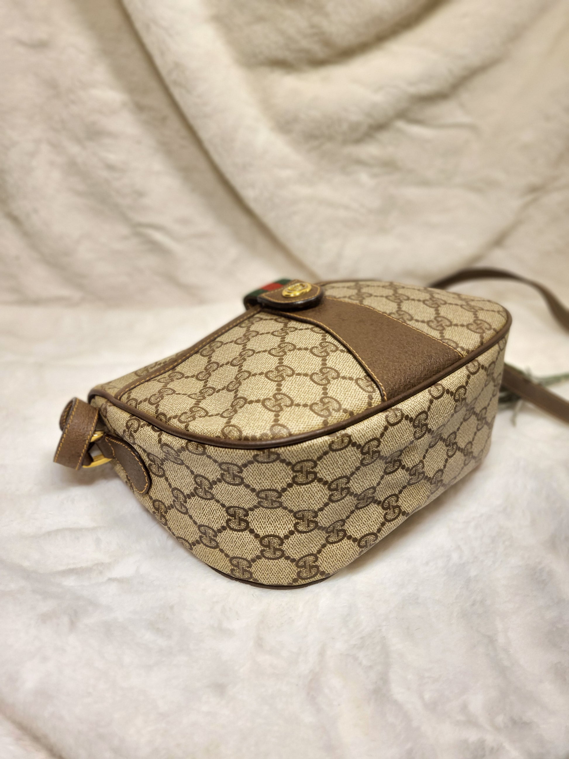Authentic Gucci bag pre-owned