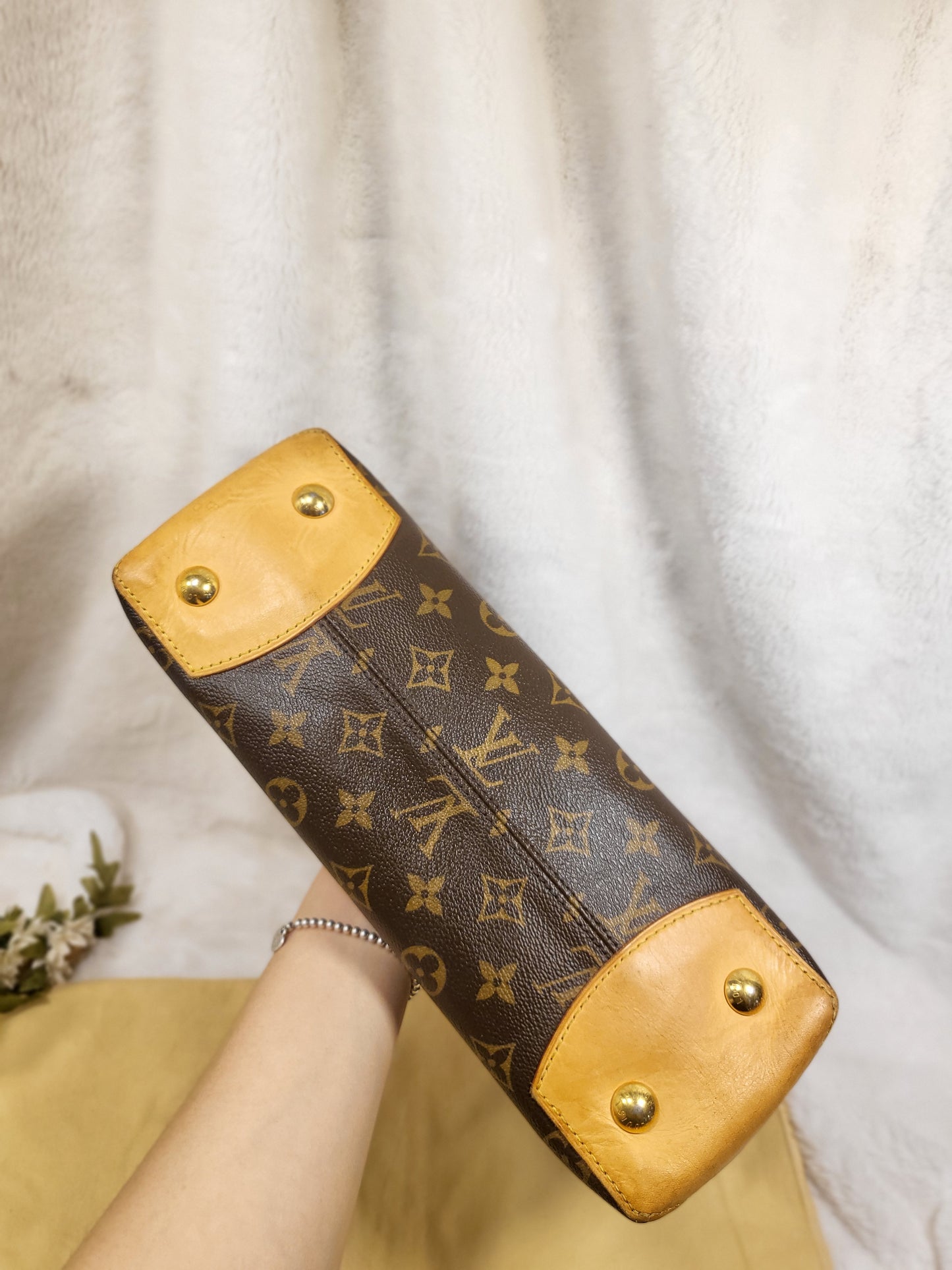 Authentic pre-owned Louis Vuitton Wilshire pm