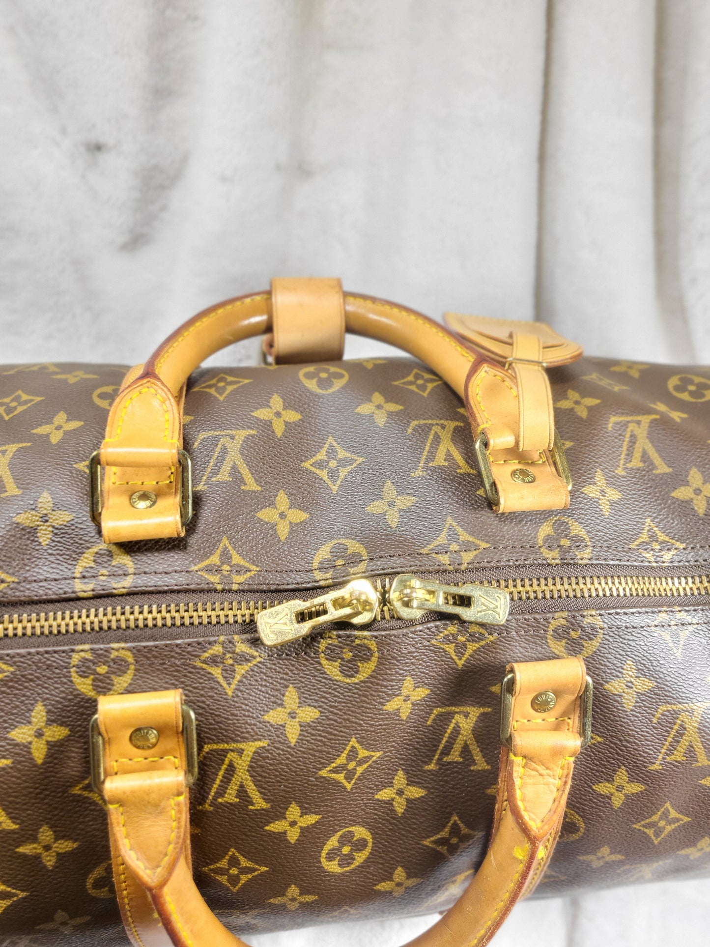 Authentic pre-owned Louis Vuitton Keepall 50 bandoliere travel luggage bag